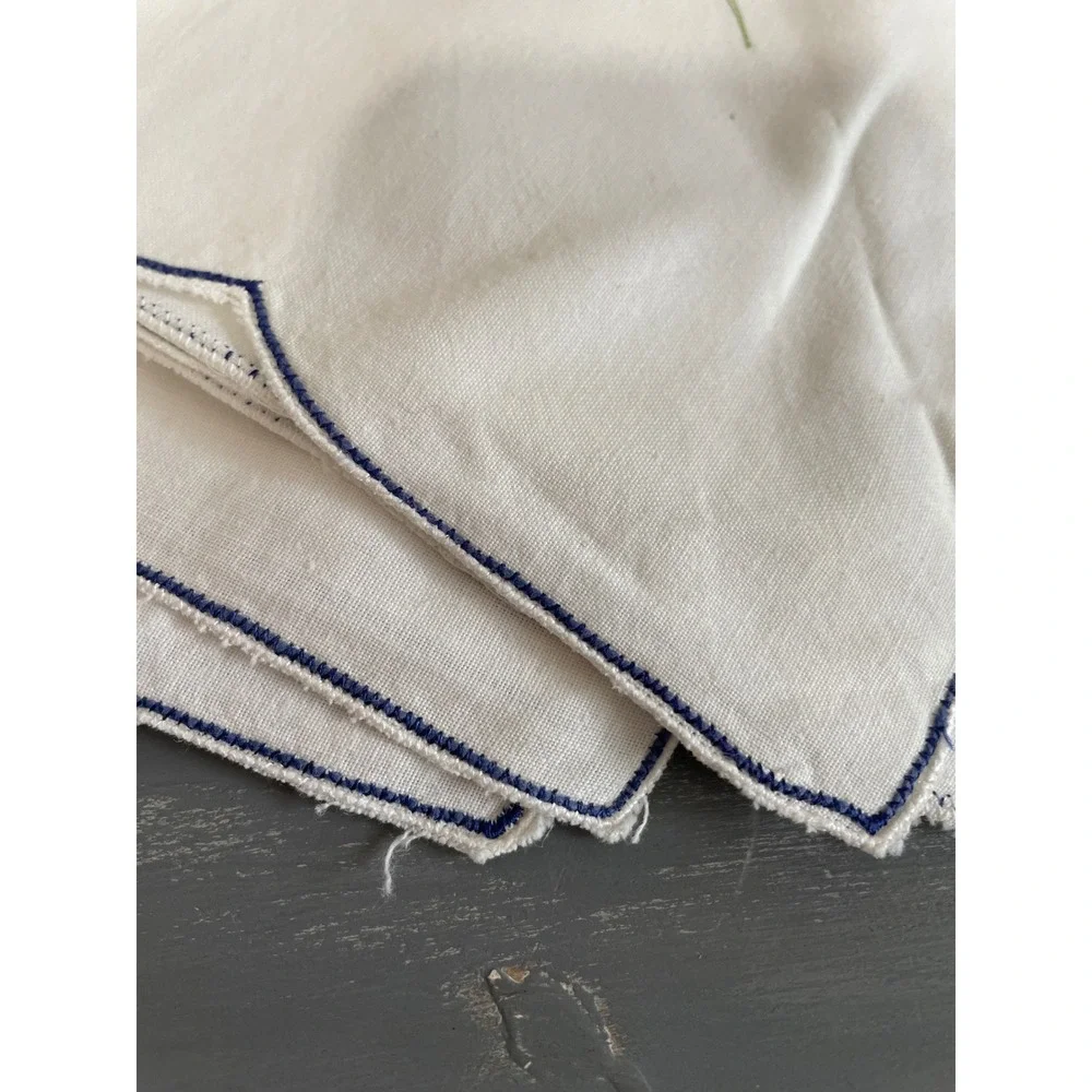 Vintage White Cloth Napkins Set of 3 Blue Floral Embroidery Scalloped Edge 16x17